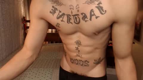 justine_hunk online show from 01.06.26