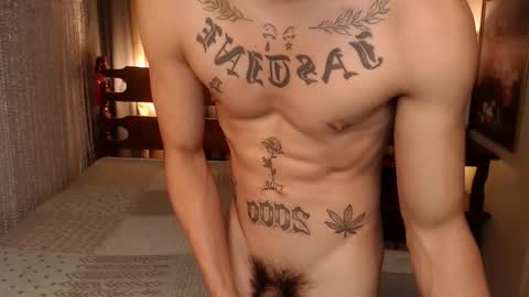 justine_hunk online show from 01.15.26