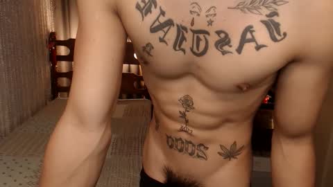 justine_hunk online show from 04.09.26