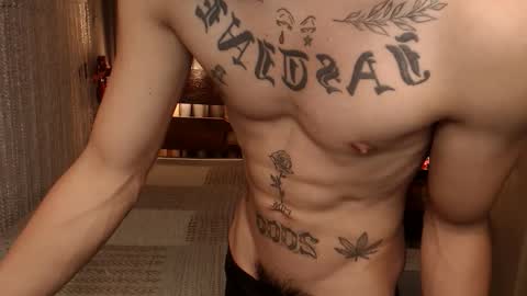 justine_hunk online show from 04.14.26