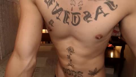 justine_hunk online show from 05.12.26