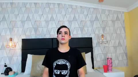 Justine online show from 12.17.25