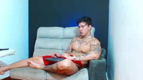 Snapshot of justinfuller_31 chatting on 07.23.26 justinfuller_31 online show from 07.23.26