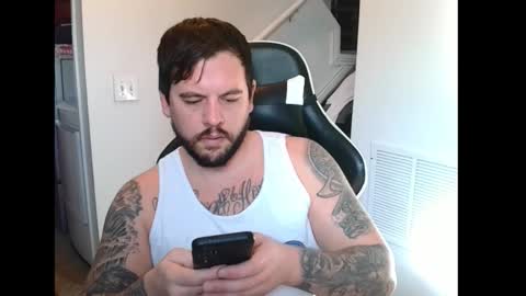 Snapshot of justintym69 chatting on 11.19.25 justintym69 online show from 11.19.25