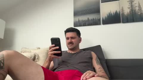 Snapshot of justmanny chatting on 07.14.26 justmanny online show from 07.14.26