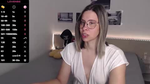 Snapshot of justmexy7 chatting on 09.22.25 Julie online show from 09.22.25