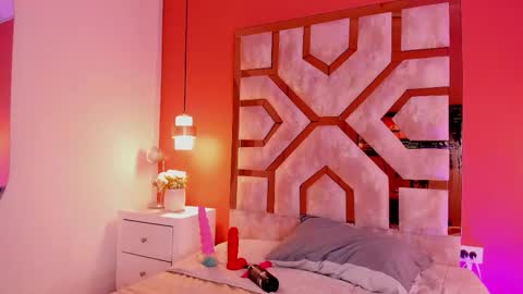 Mia online show from 02.20.26