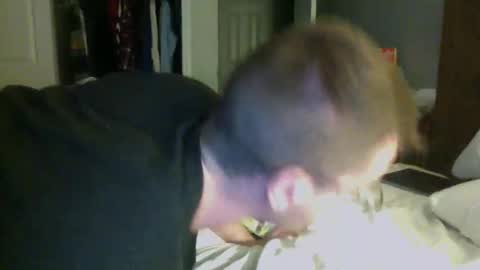 J and Sugar snap pea online show from 04.26.26