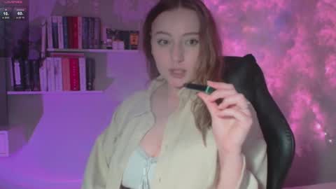 Snapshot of k1ra_s1n chatting on 01.10.25 Kira online show from 01.10.25