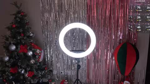 Snapshot of k_kimikooo chatting on 01.01.25 Amely online show from 01.01.25