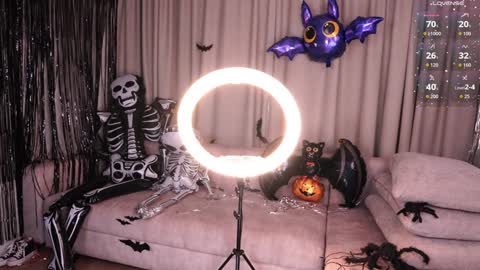 Snapshot of k_kimikooo chatting on 11.01.25 Amely online show from 11.01.25