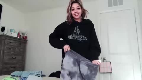 kaelagreen online show from 09.11.25