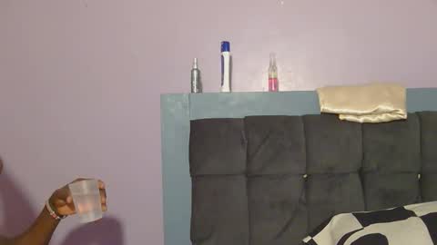 kai91799 online show from 12.16.25