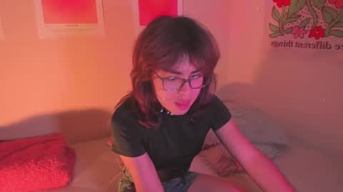 Snapshot of kai_novoa chatting on 09.27.25 Kai Novoa online show from 09.27.25