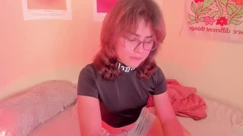 Snapshot of kai_novoa chatting on 09.27.25 Kai Novoa online show from 09.27.25