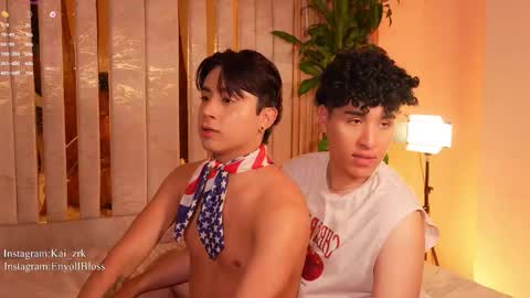 Snapshot of kai_zarek chatting on 10.06.25 Kai online show from 10.06.25