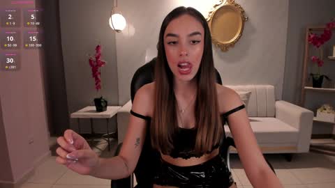 Kaia Ferreira online show from 02.08.25