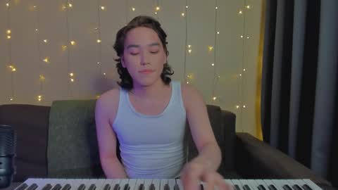 Snapshot of kain_takedaa chatting on 12.15.24 Kain online show from 12.15.24