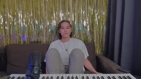 Snapshot of kain_takedaa chatting on 03.08.25 Kain online show from 03.08.25