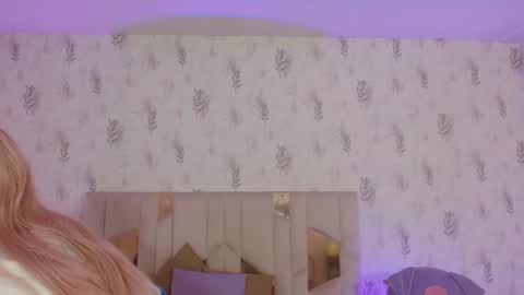 kaisage_tay online show from 10.14.25