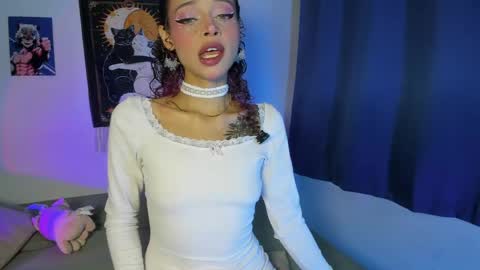 Snapshot of kalahnna chatting on 04.25.26 Kalahnna online show from 04.25.26