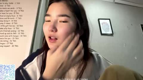 Snapshot of kalalinet chatting on 04.29.26 Sakura online show from 04.29.26