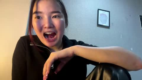 Snapshot of kalalinet chatting on 05.18.26 Sakura online show from 05.18.26