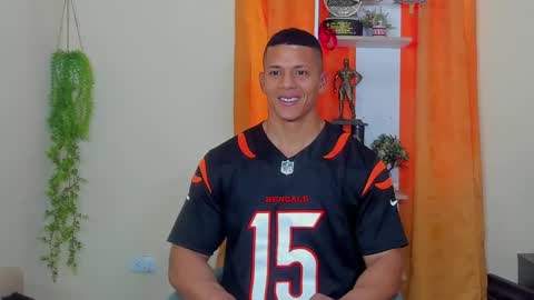 kale thomson online show from 02.13.25