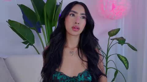 Snapshot of kali_hiill chatting on 03.11.25 Sweet Kali online show from 03.11.25