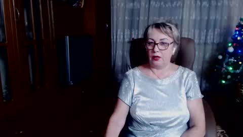 Snapshot of kalliiina chatting on 12.31.24 kalliiina online show from 12.31.24