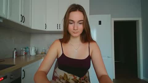 Snapshot of kalorine chatting on 11.21.25 Mellikyy online show from 11.21.25