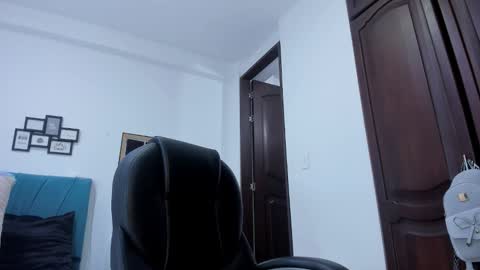 Kamilalopez online show from 10.16.25