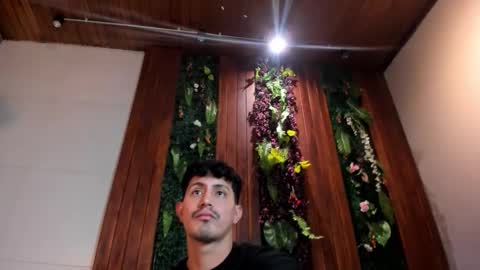 Snapshot of kamal_wolff chatting on 01.31.26 jhon online show from 01.31.26