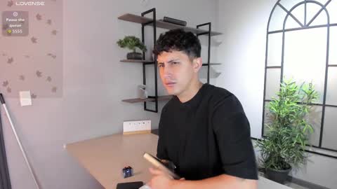 Snapshot of kamal_wolff chatting on 02.26.26 jhon online show from 02.26.26