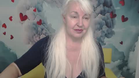 Snapshot of kamaliasim chatting on 02.02.25 KamaliaSim online show from 02.02.25