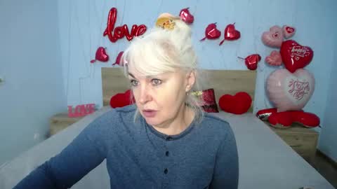 Snapshot of kamaliasim chatting on 02.09.25 KamaliaSim online show from 02.09.25