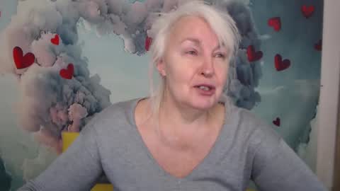 Snapshot of kamaliasim chatting on 03.01.25 KamaliaSim online show from 03.01.25