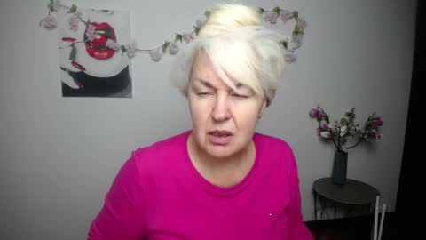 Snapshot of kamaliasim chatting on 02.09.26 KamaliaSim online show from 02.09.26