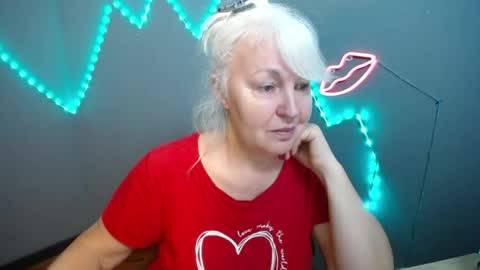 Snapshot of kamaliasim chatting on 04.12.26 KamaliaSim online show from 04.12.26