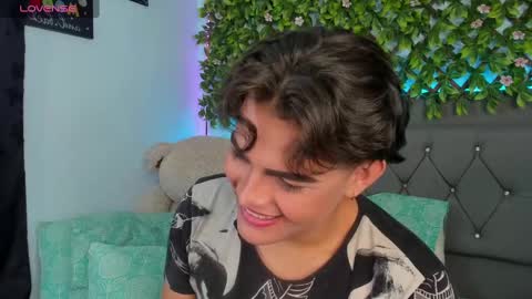 camilo  independent model online show from 01.25.25