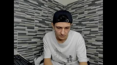 Snapshot of kami_doublehot chatting on 11.29.25 kami_doublehot online show from 11.29.25