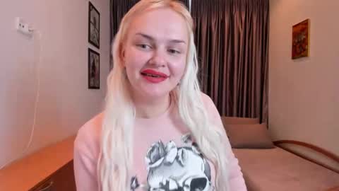 Camila online show from 11.25.25