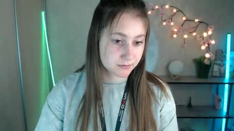 Snapshot of kamilla_love_ chatting on 05.23.26 kamilla_love_ online show from 05.23.26