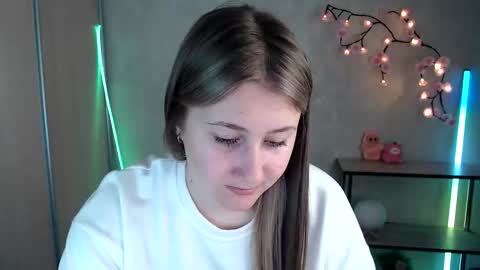 Snapshot of kamilla_love_ chatting on 05.30.26 kamilla_love_ online show from 05.30.26
