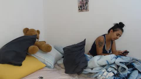 kammy   y   camila online show from 10.02.25