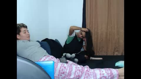 kammy   y   camila online show from 04.21.26