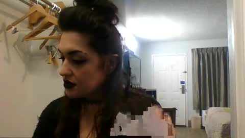 Snapshot of kandirain chatting on 10.19.25 kandirain online show from 10.19.25