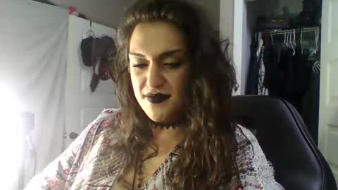 Snapshot of kandirain chatting on 10.22.25 kandirain online show from 10.22.25