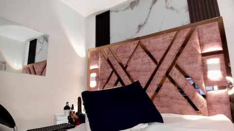 Snapshot of kandy_bronw chatting on 10.11.25 Kandy online show from 10.11.25