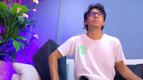 Snapshot of kane_del_toro chatting on 11.04.25 kane_del_toro online show from 11.04.25